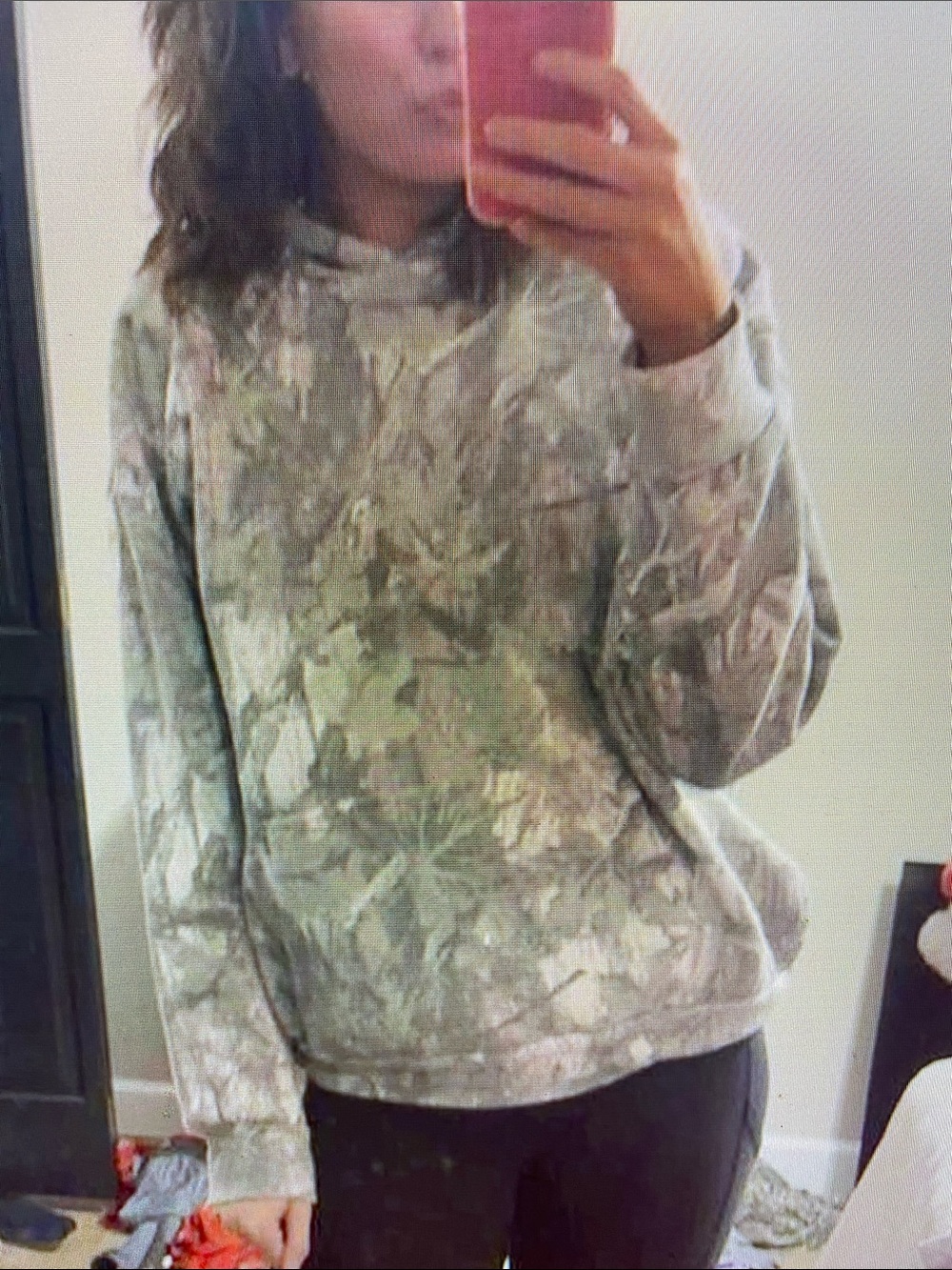 Realtree Women's Grey Green Camo Hooded Pullover